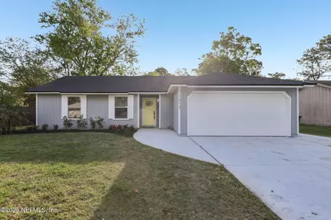 11213 Cloverhill Cir W, Jacksonville, FL 32257