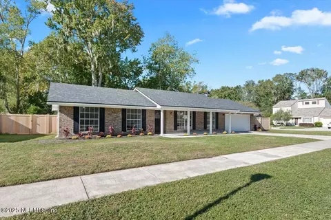6698 Arrowroot Dr, Jacksonville, FL 32244