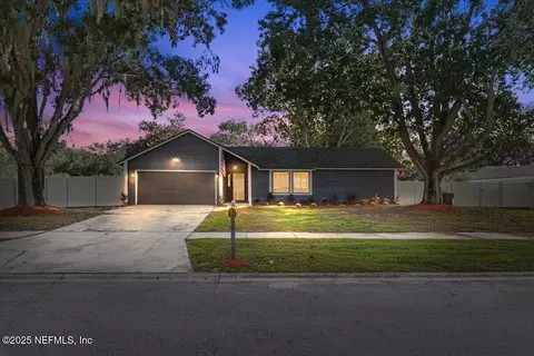 6695 Arrowroot Dr, Jacksonville, FL 32244