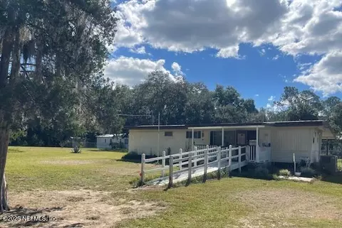 127 Arnold St, Interlachen, FL 32148