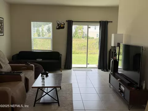 Living - 64 Java Ln, Saint Augustine, FL 32092 photo 2 of 2