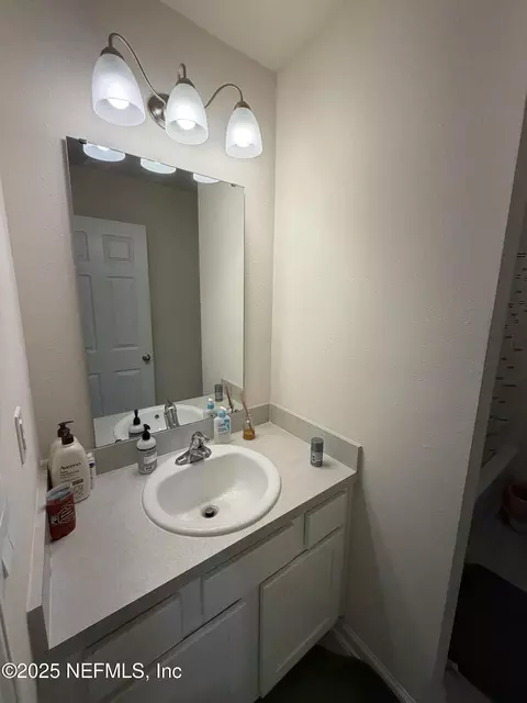 Bath - 64 Java Ln, Saint Augustine, FL 32092 photo 4 of 6