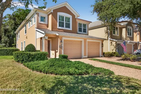 8495 Little Swift Cir, Jacksonville, FL 32256