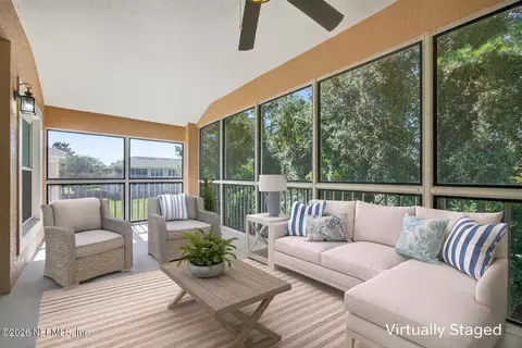 8495 Little Swift Cir, Jacksonville, FL 32256