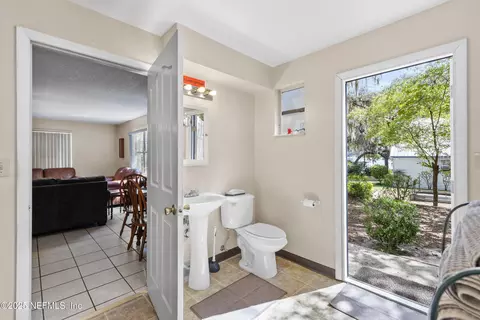 Bath - 6441 Baker Rd, Keystone Heights, FL 32656 photo 4 of 4