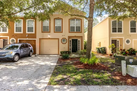 10523 Autumn Trace Rd, Jacksonville, FL 32257