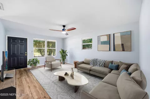 1217 Spruce St, Green Cove Springs, FL 32043