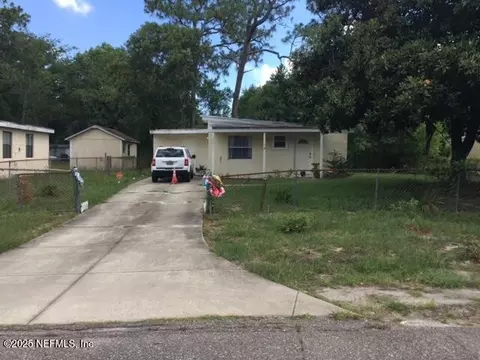10471 Keuka Dr, Jacksonville, FL 32218