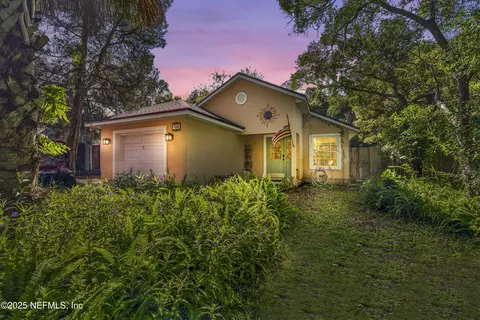 56 S Whitney St #D, Saint Augustine, FL 32084