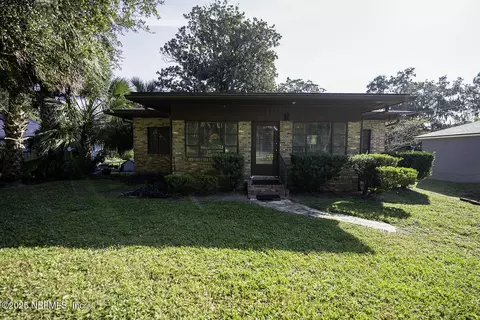 5527 Hyde Park Cir, Jacksonville, FL 32210