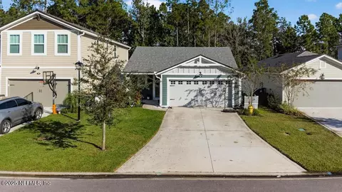 70 Meadow Creek Dr, Saint Johns, FL 32259
