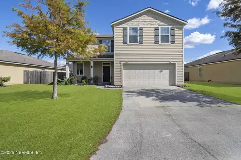 3847 Falcon Crest Dr, Green Cove Springs, FL 32043