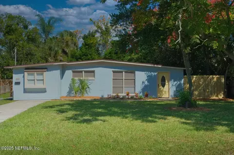 1823 Sable Palm Ln, Jacksonville Beach, FL 32250