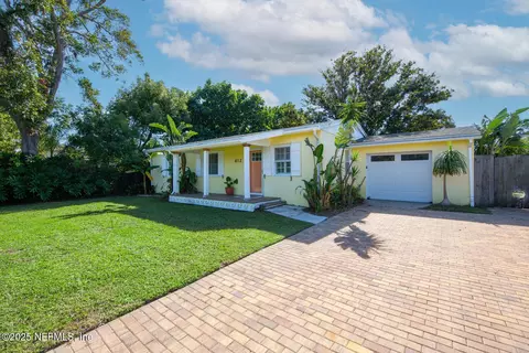 612 11th Ave N, Jacksonville Beach, FL 32250