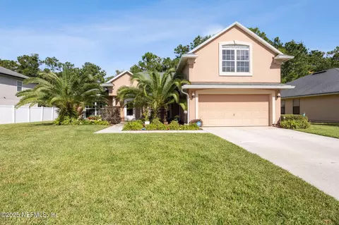 13749 Devan Lee Dr N, Jacksonville, FL 32226