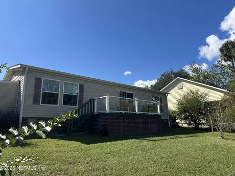 156 Lake Margo Dr, Satsuma, FL 32189