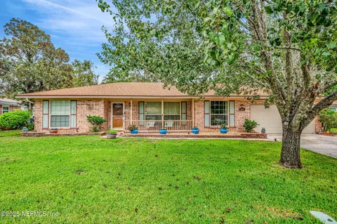 5495 Forrest Dr, Orange Park, FL 32073