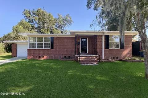 1407 Magnolia Cir E, Jacksonville, FL 32211