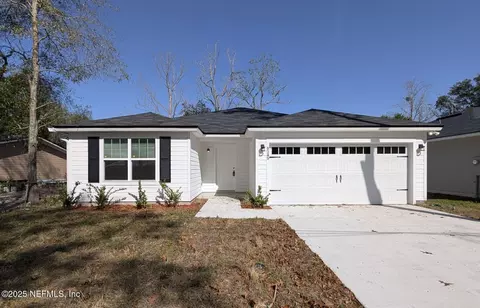 8349 Nussbaum Dr, Jacksonville, FL 32210