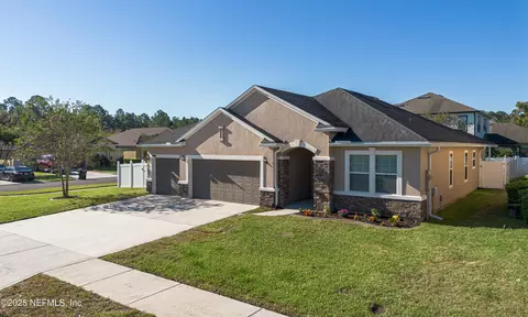 1116 Pine Island Ct, Middleburg, FL 32068