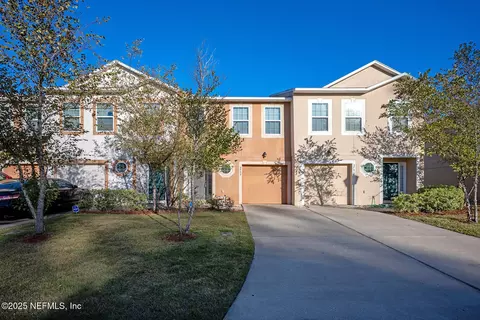 3753 Verde Gardens Cir, Jacksonville, FL 32218