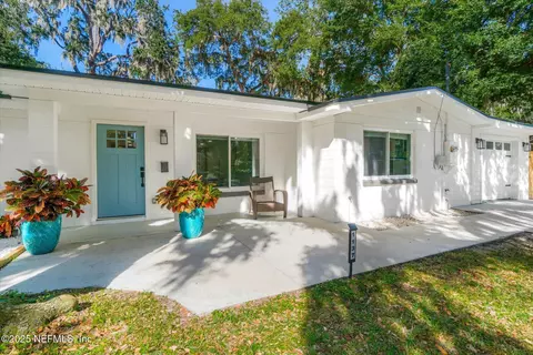 1137 Cape Charles Ave, Atlantic Beach, FL 32233