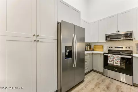 1601 Nectarine St #I5, Fernandina Beach, FL 32034