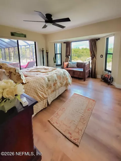Bedroom - 18 Riverfront Dr, Venice, FL 34293 photo 5 of 7