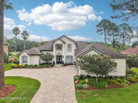 1868 Commodore Point Dr, Fleming Island, FL 32003