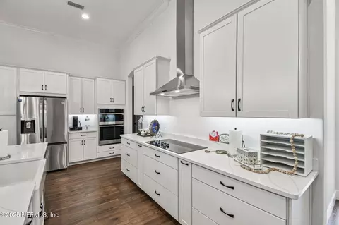 Kitchen - 295 Pine Grove Pt, Saint Augustine, FL 32092 photo 5 of 6