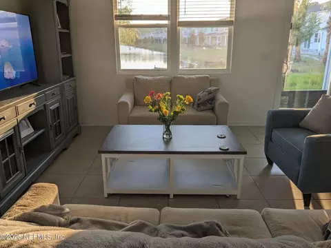 Living - 44 Sunnyvale St, Saint Augustine, FL 32095 photo 3 of 6