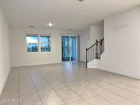 Living - 44 Sunnyvale St, Saint Augustine, FL 32095 photo 1 of 6