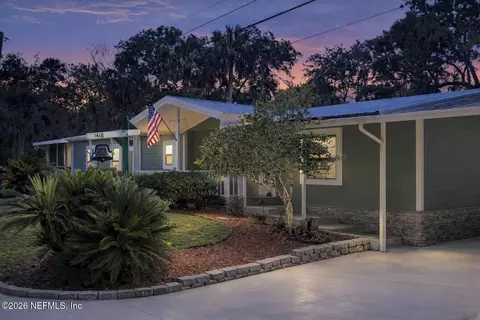 1418 Palm St NE, Steinhatchee, FL 32359