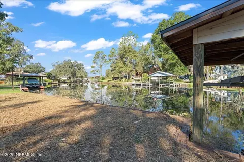 219 Bush Ct, Green Cove Springs, FL 32043