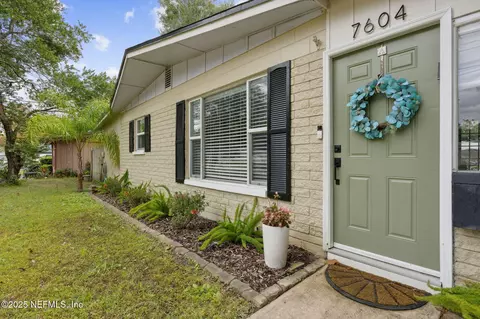 7604 Quitina Dr, Jacksonville, FL 32277
