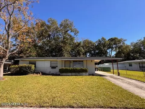 4803 Redstone Dr, Jacksonville, FL 32210
