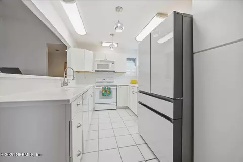 Kitchen - 101 Ocean Hollow Ln, Saint Augustine, FL 32084 photo 1 of 1