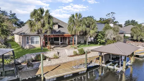 4223 Tradewinds Dr, Jacksonville, FL 32250