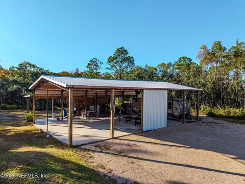 1313 Oak Pond Cir, Steinhatchee, FL 32359