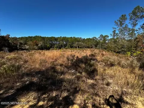 220 Como Cir, Interlachen, FL 32148