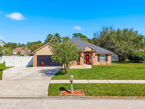 1077 Seattle Slew Ln, Jacksonville, FL 32218