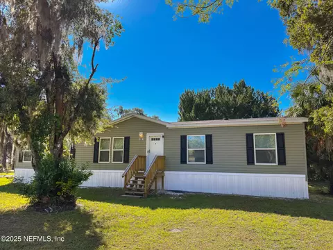 1001 Shell St, Welaka, FL 32193