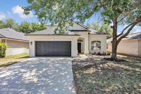 1829 Creekview Dr, Green Cove Springs, FL 32043