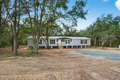 5711 Crater Lake Cir N, Keystone Heights, FL 32656