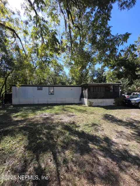 817 6th St SW, Live Oak, FL 32064