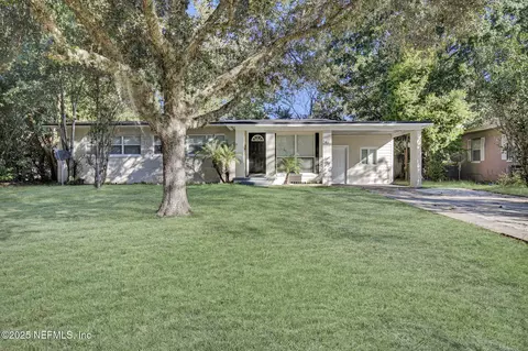 6453 Burgundy Rd S, Jacksonville, FL 32210