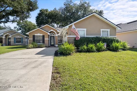 1041 Buttercup Dr, Jacksonville, FL 32259