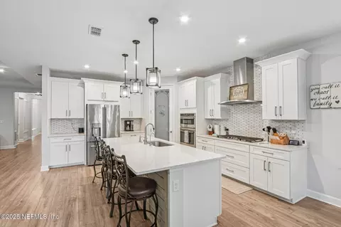 Kitchen - 576 Marquesa Cir, Saint Johns, FL 32259 photo 4 of 6