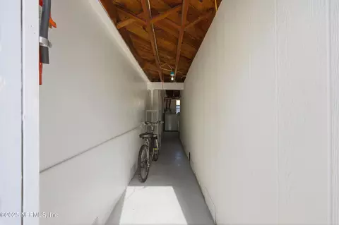 Entry Way - 62 12 Valencia St, Saint Augustine, FL 32084 photo 1 of 2