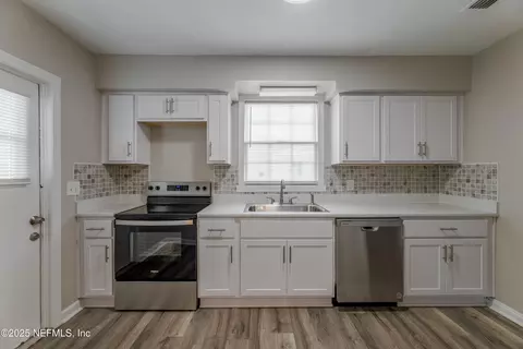 2030 Gibson Rd, Jacksonville, FL 32207